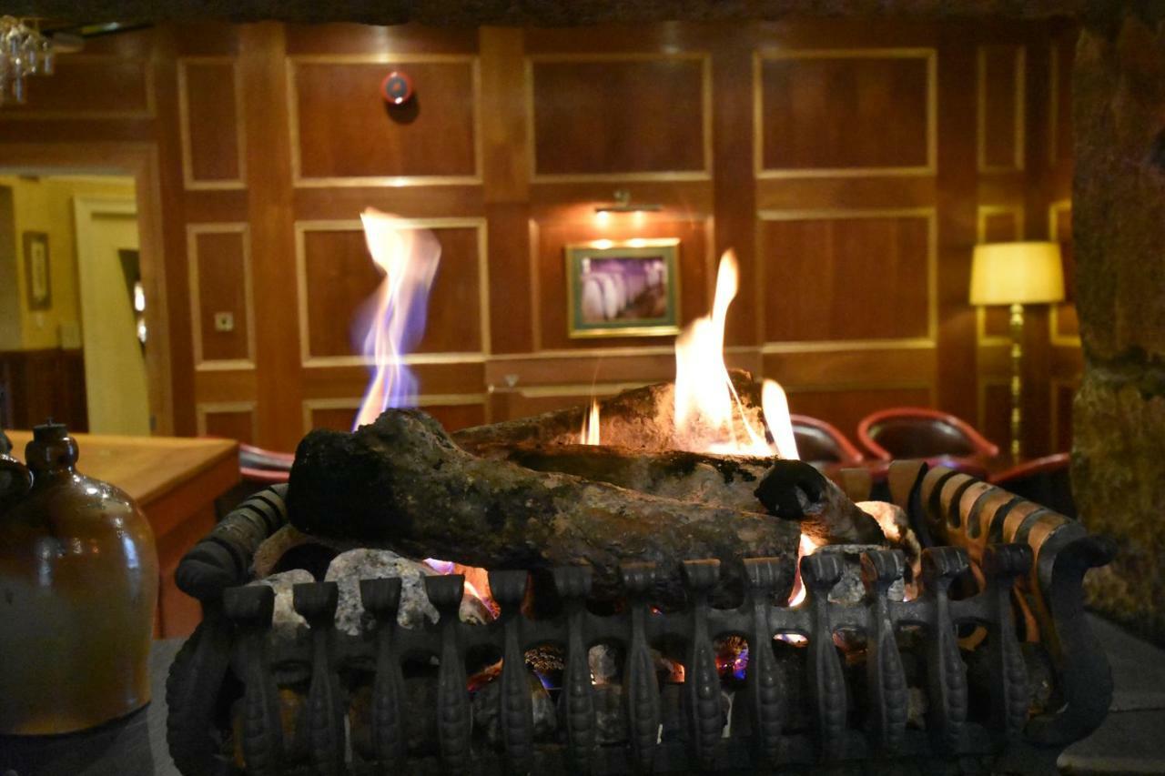 Castle Hotel 헌틀리 외부 사진