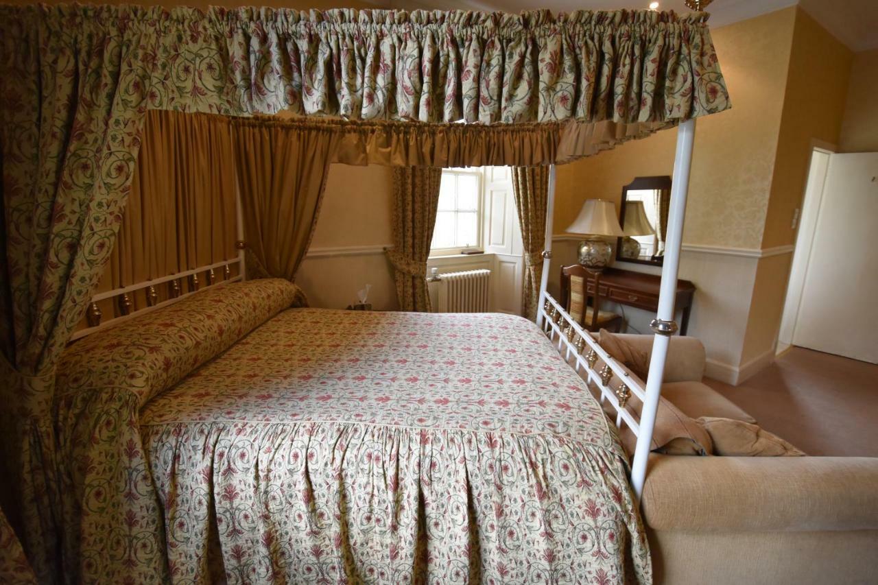 Castle Hotel 헌틀리 외부 사진
